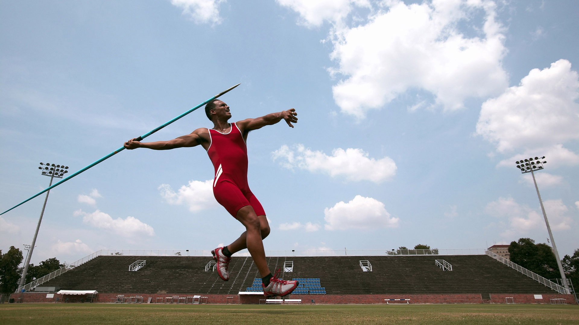 体育新闻中心公布体育直播转播权合作细则，体育转播网站有哪些